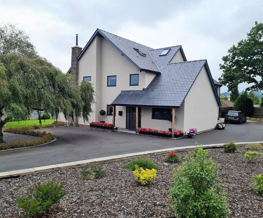 Camden Lodge B&B And Cottage 브레컨 외부 사진